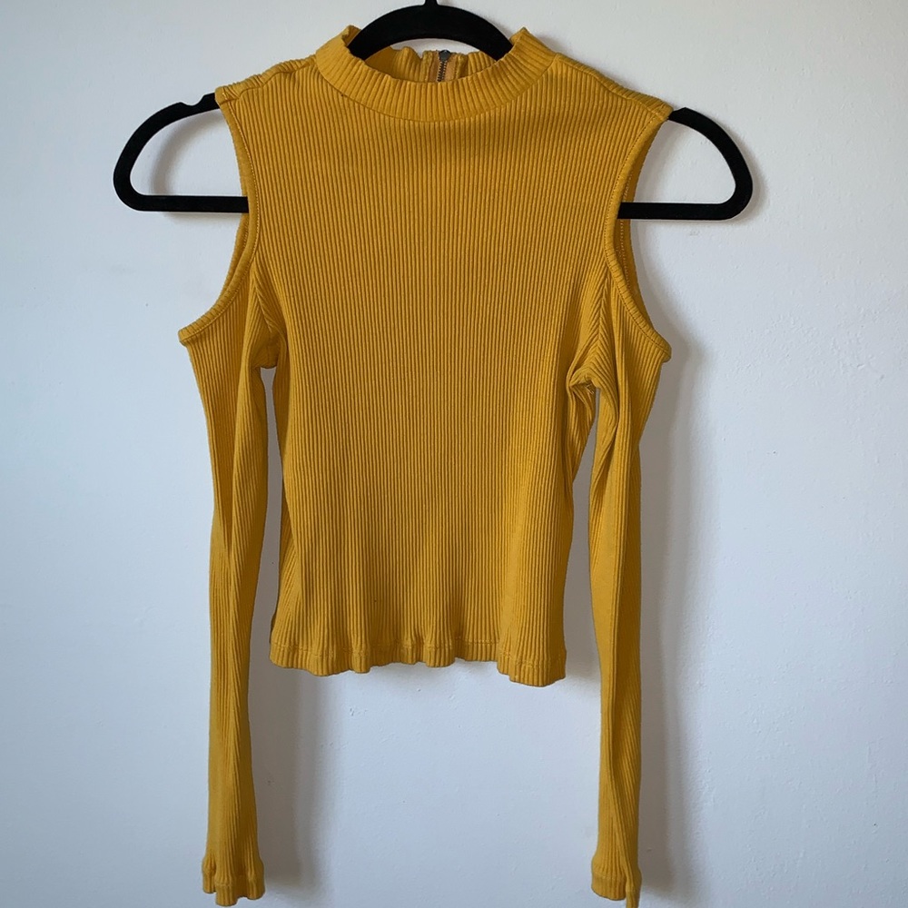 Cold Shoulder long sleeve
